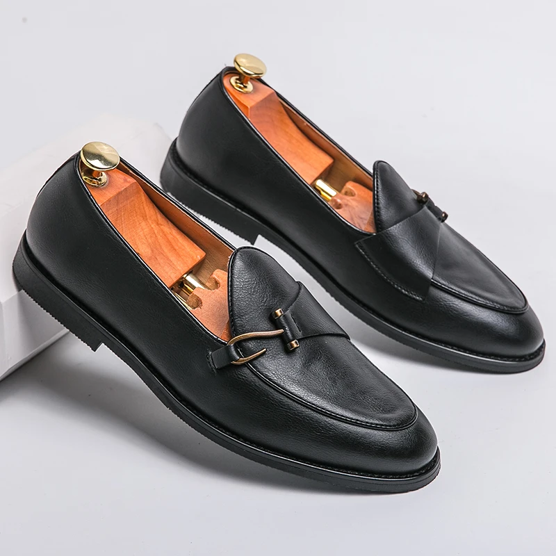 Business casual loafers men's retro plus size fashion British loafers Korean version loafers
Business casual loafers men's retro plus size fashion British loafers Korean version loafers