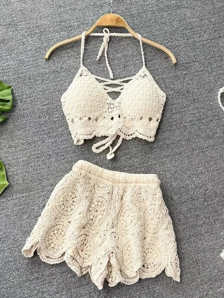 Knit Two Piece Sets For Women Bikini Summer Sexy Swimsuit Vacation Backless Camisole Elastic Waist Shorts Hollow Out Y2K Beach
Knit Two Piece Sets For Women Bikini Summer Sexy Swimsuit Vacation Backless Camisole Elastic Waist Shorts Hollow Out Y2K Beach