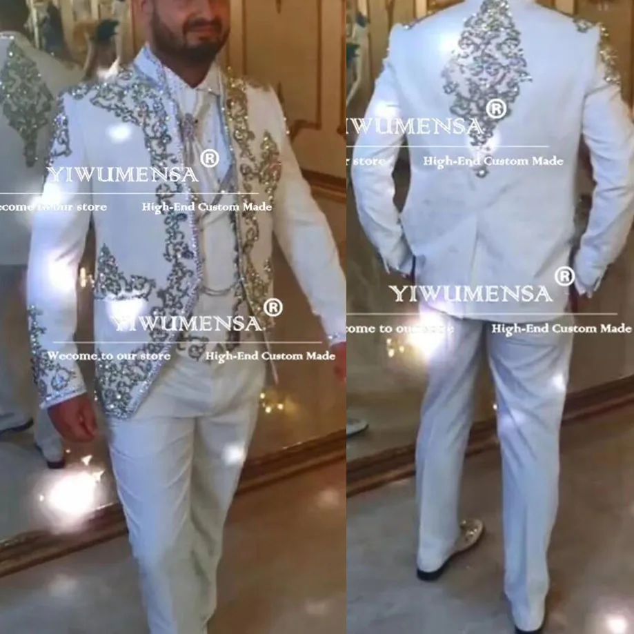 Crystals Beads Tuxedos Suits Men Customized 3-Piece Man Formal Occasion Party Dresses Groom Wedding Clothing Costume Homme 2025
Crystals Beads Tuxedos Suits Men Customized 3-Piece Man Formal Occasion Party Dresses Groom Wedding Clothing Costume Homme 2025
