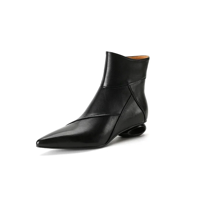 Fashionable spring and autumn splicing pointed side zipper comfortable special-shaped heel versatile women's boots
Fashionable spring and autumn splicing pointed side zipper comfortable special-shaped heel versatile women's boots