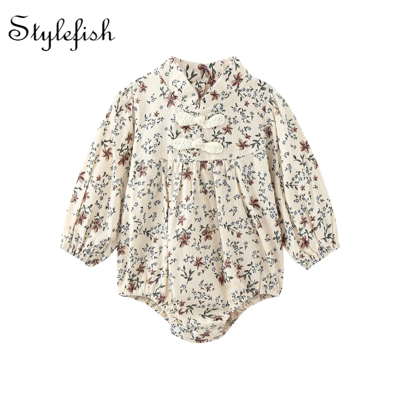 2022 autumn new Chinese style cheongsam collar baby romper baby long sleeve blossom baby girl romper
2022 autumn new Chinese style cheongsam collar baby romper baby long sleeve blossom baby girl romper