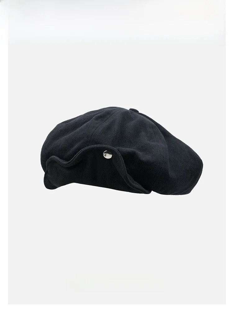 Street Style Octagonal Beret Hat Unisex Fashion Metal Lettering Artist Cap Spring Season Couple Travel Friendly Dark Color
Street Style Octagonal Beret Hat Unisex Fashion Metal Lettering Artist Cap Spring Season Couple Travel Friendly Dark Color