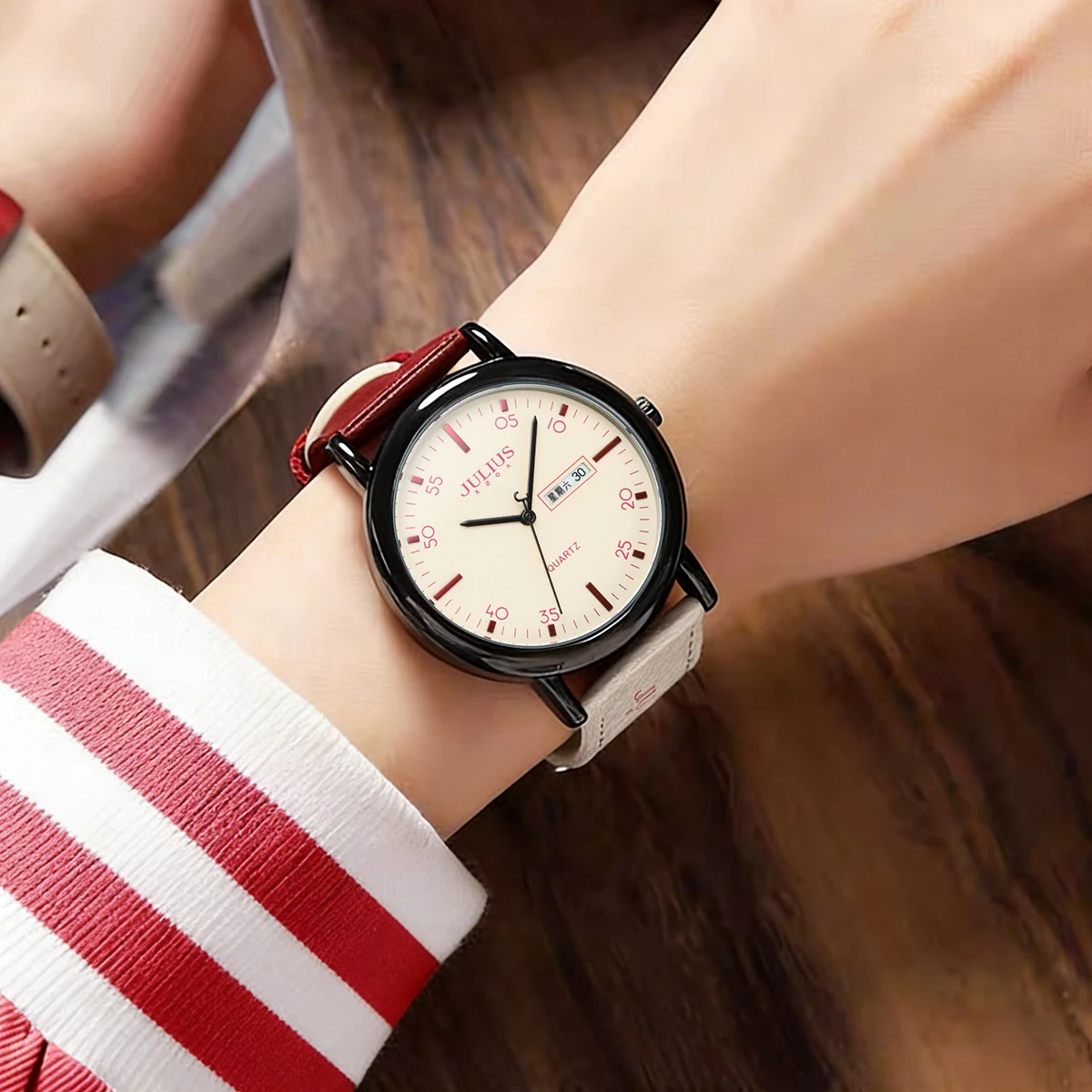 JULIUS Simple Quartz Watch, Waterproof, Silent for Exams, New Nylon Strap Student Wristwatch JA-1563
JULIUS Simple Quartz Watch, Waterproof, Silent for Exams, New Nylon Strap Student Wristwatch JA-1563