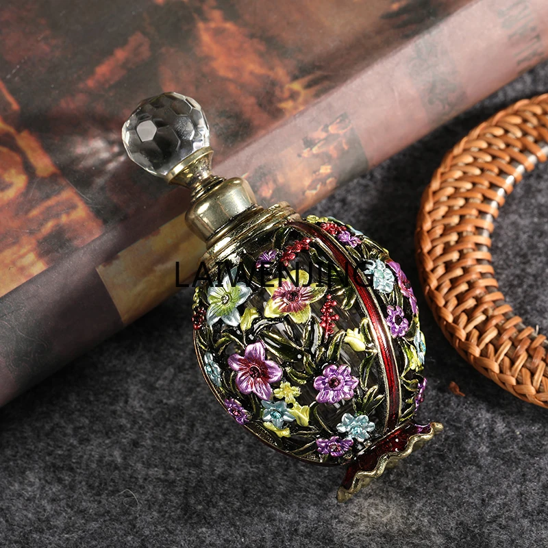 SGF exquisite enamel painted essential oil bottle sub-packaging glass bottle empty pure hand gift
SGF exquisite enamel painted essential oil bottle sub-packaging glass bottle empty pure hand gift