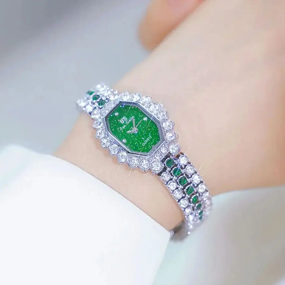 Watches For Woman Light Luxury Brand Diamond inlay Bracelet Quartz Watches Waterproof Ladies Bracelet Wristwatches
Watches For Woman Light Luxury Brand Diamond inlay Bracelet Quartz Watches Waterproof Ladies Bracelet Wristwatches