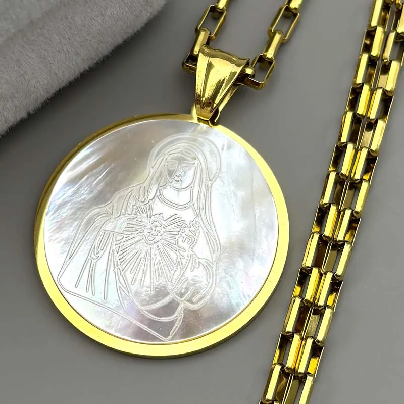 Virgin Mary Chathilic Pendant Necklace For Women Men Stainless Steel Gold Color Natural Shell Guadalupe Lady Chain Jewelry 
Virgin Mary Chathilic Pendant Necklace For Women Men Stainless Steel Gold Color Natural Shell Guadalupe Lady Chain Jewelry