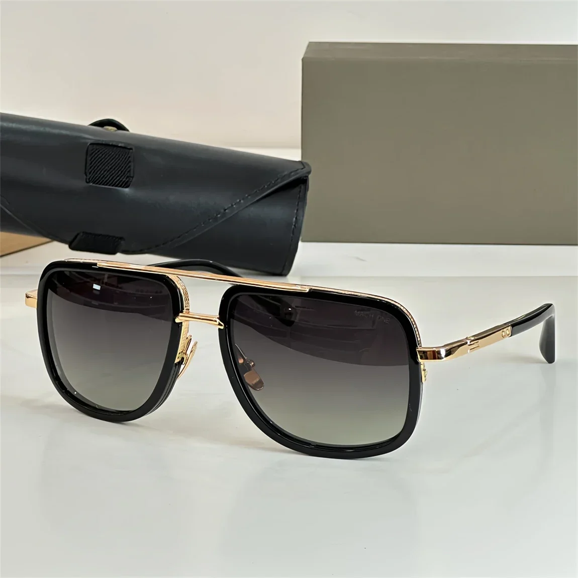 MACH ONE DRX-2030c Luxury Mens And Womens Sunglasses Top Quality Designer Eyeglasses Acetate UV400
MACH ONE DRX-2030c Luxury Mens And Womens Sunglasses Top Quality Designer Eyeglasses Acetate UV400
