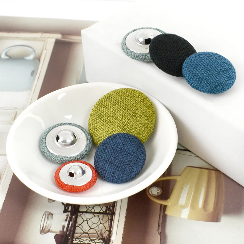 50Pcs 15-30mm Round Linen Covered Button Metal Snap Buckle for Clothes Sofa Overcoat Decorative Buttons DIY Sewing Accessories
50Pcs 15-30mm Round Linen Covered Button Metal Snap Buckle for Clothes Sofa Overcoat Decorative Buttons DIY Sewing Accessories