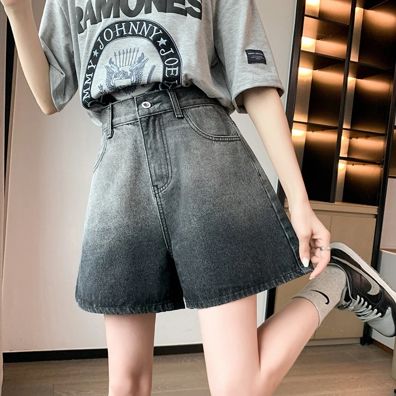Fashion Women Loose High Waist Plus Size Denim Shorts Summer Slimming Casual Wide Leg Black Jeans Shorts For Women
Fashion Women Loose High Waist Plus Size Denim Shorts Summer Slimming Casual Wide Leg Black Jeans Shorts For Women