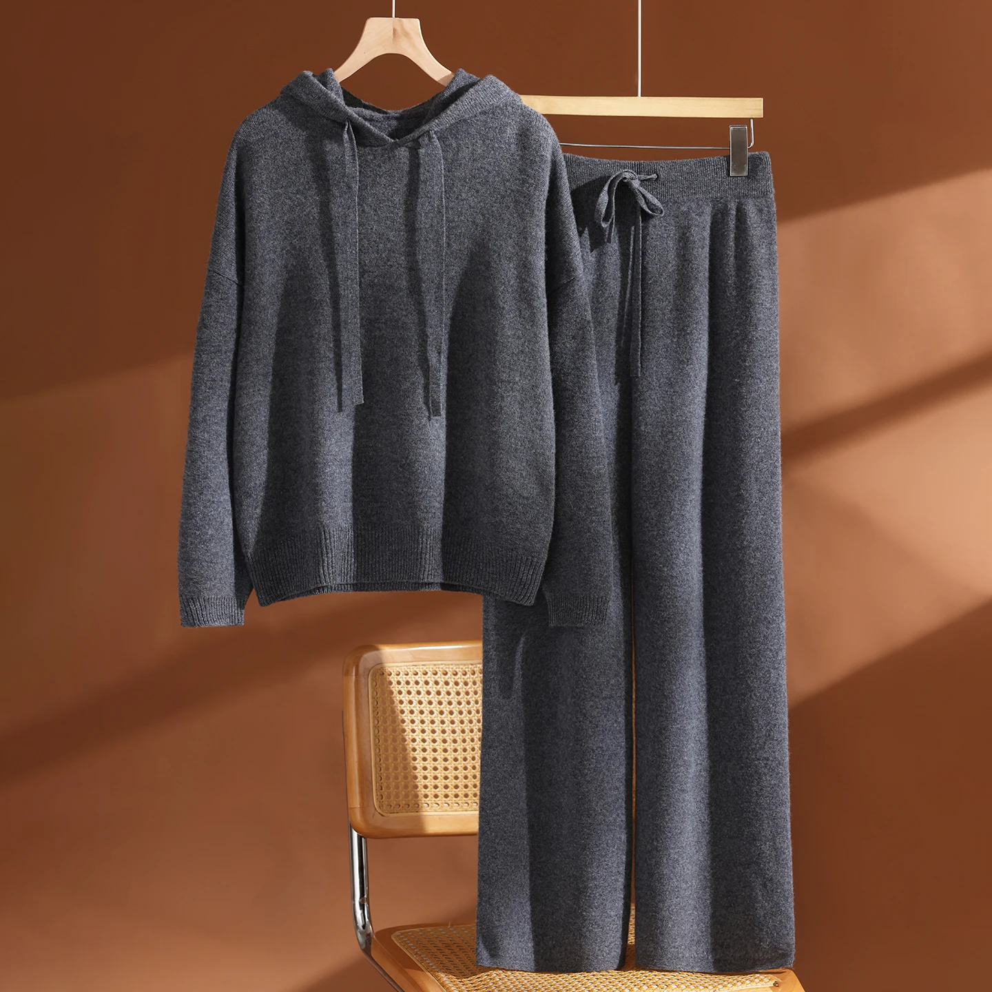 Women's 100% Wool Set Hoodie Pullover Wide Leg Pants Loose Thick Casual Knitwear Autumn Winter Pure Wool Sweater Trousers Suit
Women's 100% Wool Set Hoodie Pullover Wide Leg Pants Loose Thick Casual Knitwear Autumn Winter Pure Wool Sweater Trousers Suit