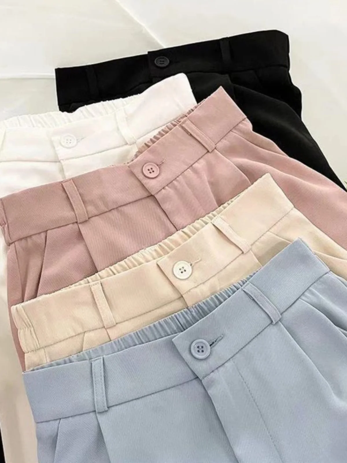 Брюки с высокой талией и широкими штанинами для похудения, однотонные, в уличном стиле, повседневные, прямого кроя, летние, модные, для женщин
Брюки с высокой талией и широкими штанинами для похудения, однотонные, в уличном стиле, повседневные, прямого кроя, летние, модные, для женщин