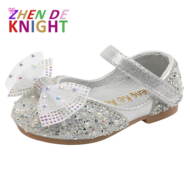 2023 Summer New Girls' Princess Shoes Fashion Rhinestone Bow Casual Leather Shoes Soft Sole Performance Dance Shoes
2023 Summer New Girls' Princess Shoes Fashion Rhinestone Bow Casual Leather Shoes Soft Sole Performance Dance Shoes