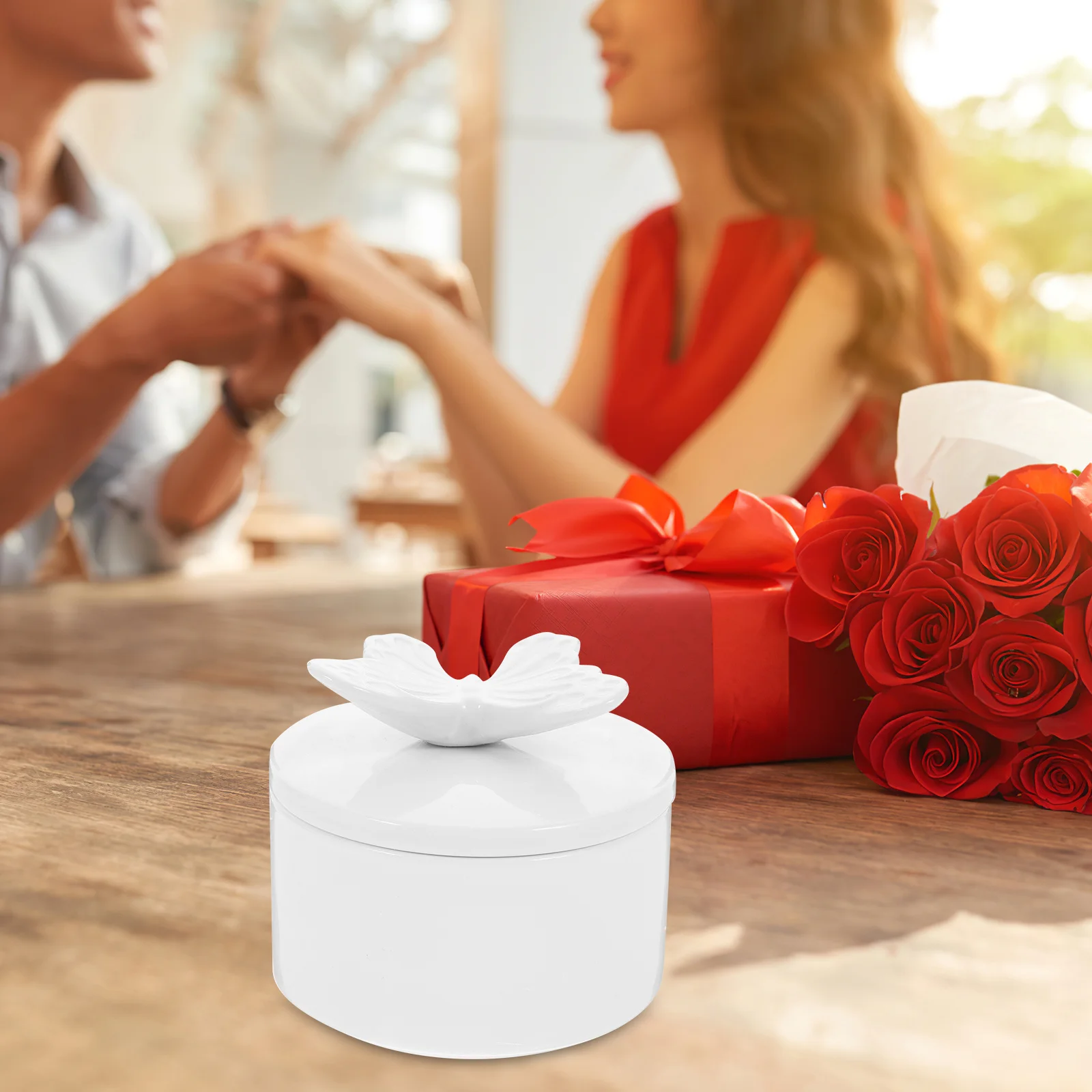 Ceramic Jewelry Organizer Box Lidded Simple Shape Container for Necklace Earring Storage Display Ceramic Jewelry Box 
Ceramic Jewelry Organizer Box Lidded Simple Shape Container for Necklace Earring Storage Display Ceramic Jewelry Box