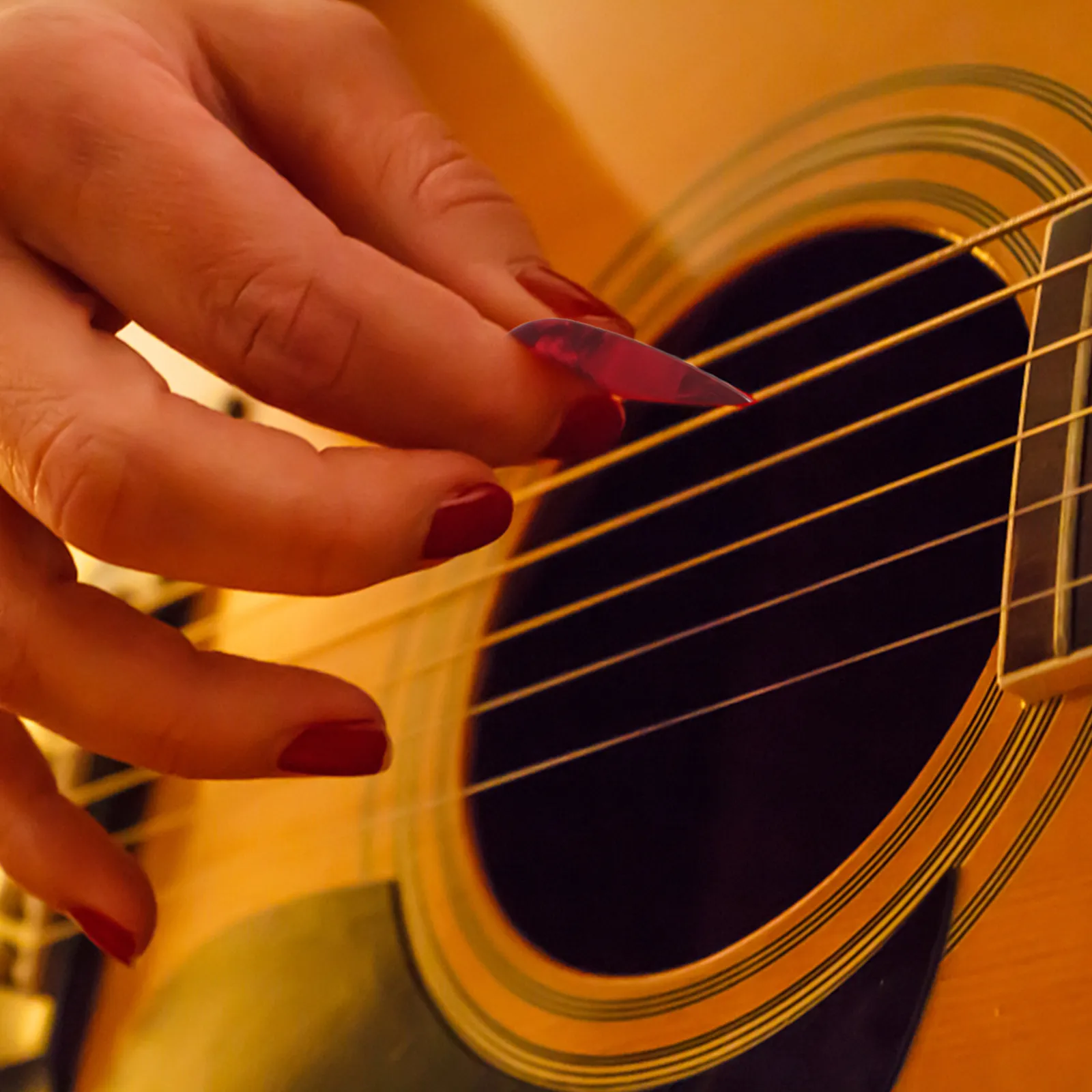 Набор гитарных медиаторов из 40 штук, премиум-класса, из целлулоида, для акустических, электрических, бас-гитар и укулеле, легкие, портативные, для музыкальных инструментов
Набор гитарных медиаторов из 40 штук, премиум-класса, из целлулоида, для акустических, электрических, бас-гитар и укулеле, легкие, портативные, для музыкальных инструментов