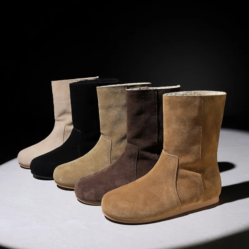 Leather snow boots with an inner height increasing sleeve, winter fleece warm women's boots, short boots
Leather snow boots with an inner height increasing sleeve, winter fleece warm women's boots, short boots
