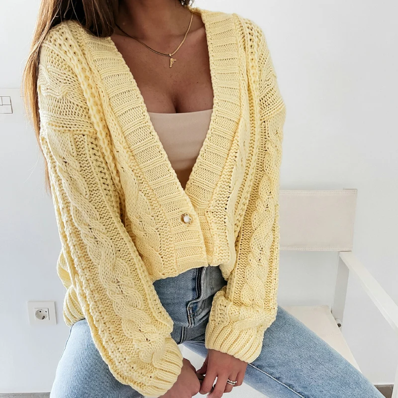 Fashion Big V-neck Cardigan Women Short Sweater Elegant Casual Office Lady Long Sleeve Knitted Coats Solid Color Knit Autumn Top
Fashion Big V-neck Cardigan Women Short Sweater Elegant Casual Office Lady Long Sleeve Knitted Coats Solid Color Knit Autumn Top