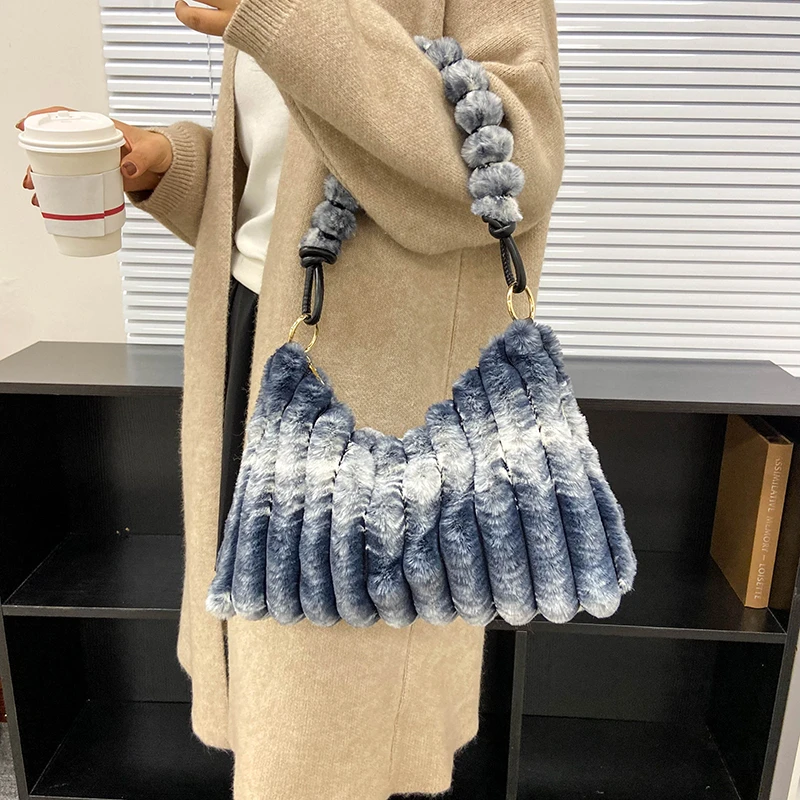 Designer Large Shoulder Bags Ladies Fashion Faux Fur Tote Bags Winter Luxury Plush Shopping Tote Bags Ladies Casual Tote Bags
Designer Large Shoulder Bags Ladies Fashion Faux Fur Tote Bags Winter Luxury Plush Shopping Tote Bags Ladies Casual Tote Bags