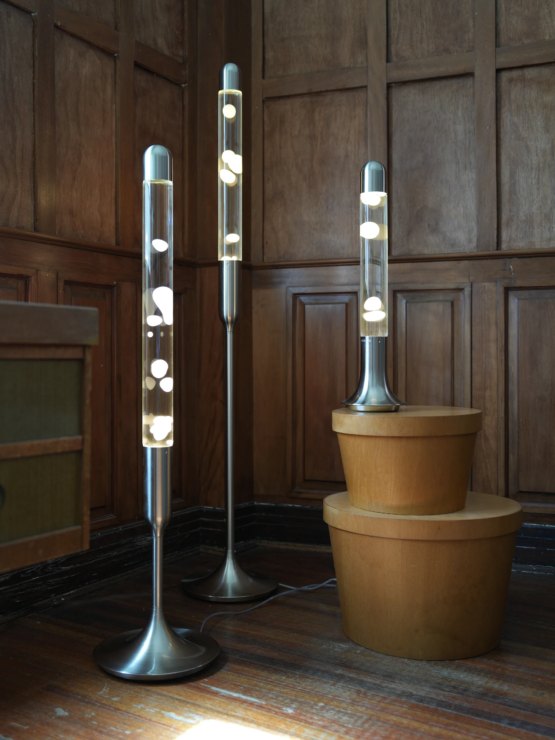 Floating Light | Interior Decorative Light Industrial Wind Wabi Sansi Wind Minimalist Wind Lava Lamp Floor Lamp
Floating Light | Interior Decorative Light Industrial Wind Wabi Sansi Wind Minimalist Wind Lava Lamp Floor Lamp