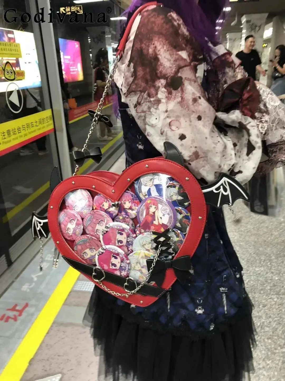 Y2k Subculture Japanese Original Lolita Love Transparent Pain Bag Dark Loli Goth Style Sweet Cool Girl Rivet Chain Shoulder Bag
Y2k Subculture Japanese Original Lolita Love Transparent Pain Bag Dark Loli Goth Style Sweet Cool Girl Rivet Chain Shoulder Bag