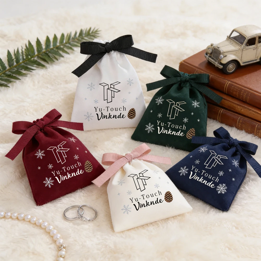 100 шт./лот 7x9 см, упаковка для ювелирных изделий на заказ, подарочные пакеты, белый фланелевой мешочек, бархатная лента, шнурок, органайзер для ювелирных изделий, сережек, сумка
100 шт./лот 7x9 см, упаковка для ювелирных изделий на заказ, подарочные пакеты, белый фланелевой мешочек, бархатная лента, шнурок, органайзер для ювелирных изделий, сережек, сумка