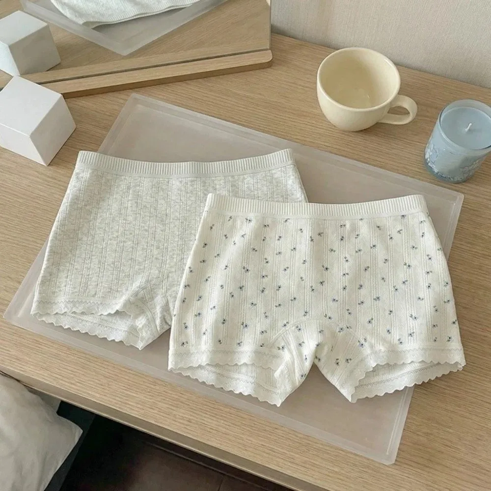 Comfortable Mid Waist Lace Safety Pants Lingerie Anti-exposure Ladies Leggings Shorts Cotton Underwear Sweet Floral Shorts Daily
Comfortable Mid Waist Lace Safety Pants Lingerie Anti-exposure Ladies Leggings Shorts Cotton Underwear Sweet Floral Shorts Daily
