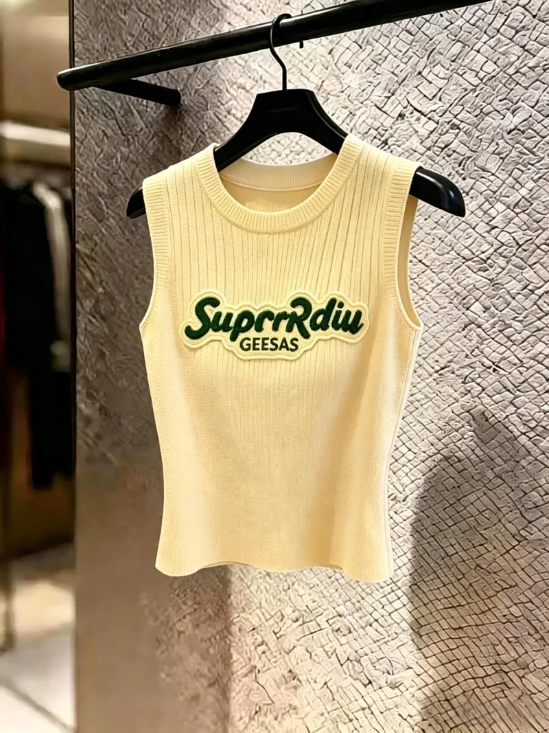 Summer Style American Letter Embroidery Knitted Vest Women's round Neck Sleeveless Top Age Defying Versatile Self Preservation
Summer Style American Letter Embroidery Knitted Vest Women's round Neck Sleeveless Top Age Defying Versatile Self Preservation