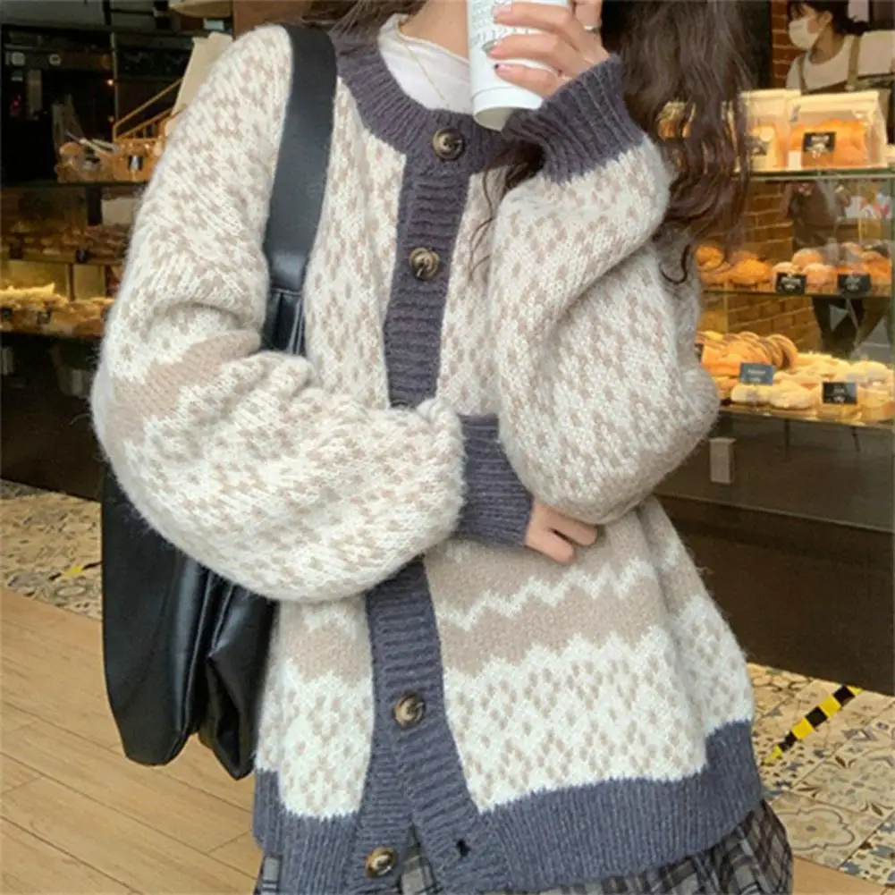 Sweet Knitted Sweater Coat Geometric Pattern Knit Cardigan Women's Autumn Winter Sweater Coat with Single Breasted Patchwork
Sweet Knitted Sweater Coat Geometric Pattern Knit Cardigan Women's Autumn Winter Sweater Coat with Single Breasted Patchwork