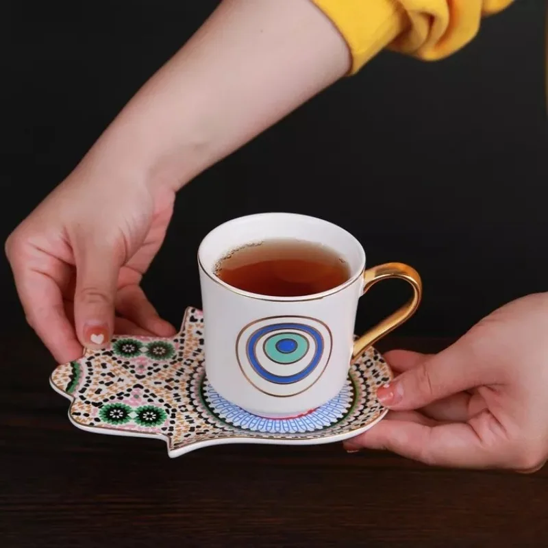 Türkiye Black Tea Cup and Plate Set, Creative Big Eye Ceramic Mug, Breakfast Milk Coffee Mugs, Household Tableware Birthday Gift
Türkiye Black Tea Cup and Plate Set, Creative Big Eye Ceramic Mug, Breakfast Milk Coffee Mugs, Household Tableware Birthday Gift