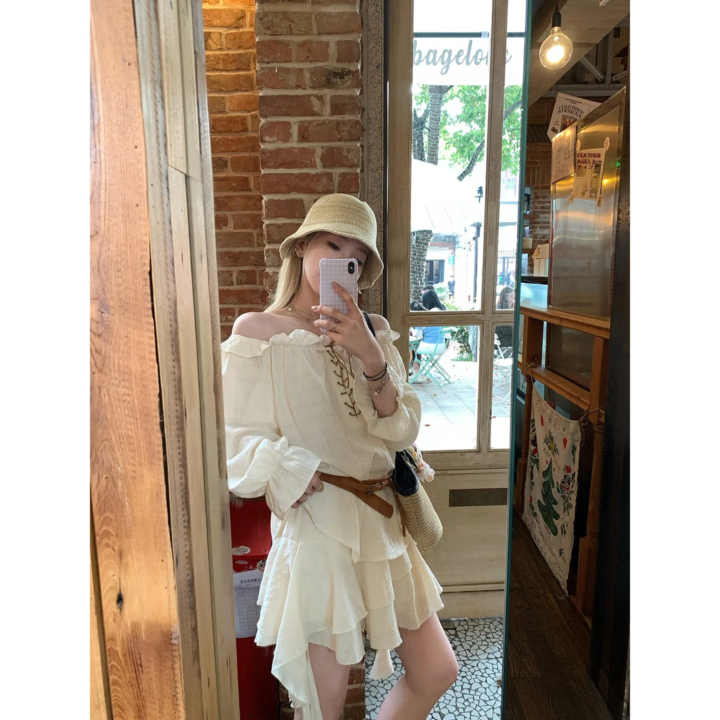 Elegant Asymmetrical One-Shoulder Ruffle Hem Top And Skirt Set Women's Summer Fashion Two-Piece Suit Loose Fit Long Sleeve
Elegant Asymmetrical One-Shoulder Ruffle Hem Top And Skirt Set Women's Summer Fashion Two-Piece Suit Loose Fit Long Sleeve