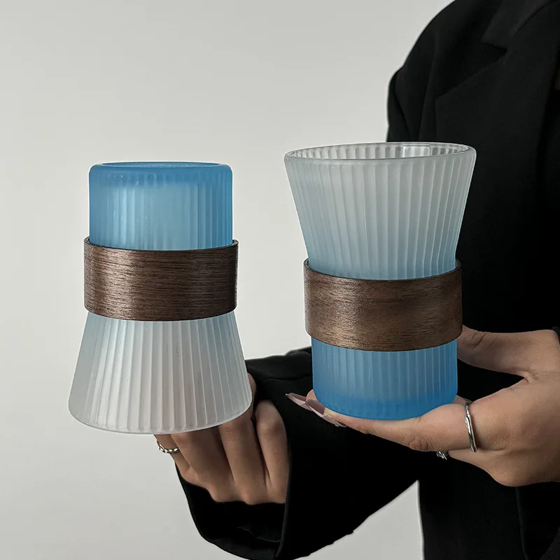 300ML High Aesthetic Glass Coffee Cup,Walnut Cup,Slide Glass Cup,Tea Cup, Beer,High-end Feeling,Vertical Pattern,Heat-resistant
300ML High Aesthetic Glass Coffee Cup,Walnut Cup,Slide Glass Cup,Tea Cup, Beer,High-end Feeling,Vertical Pattern,Heat-resistant