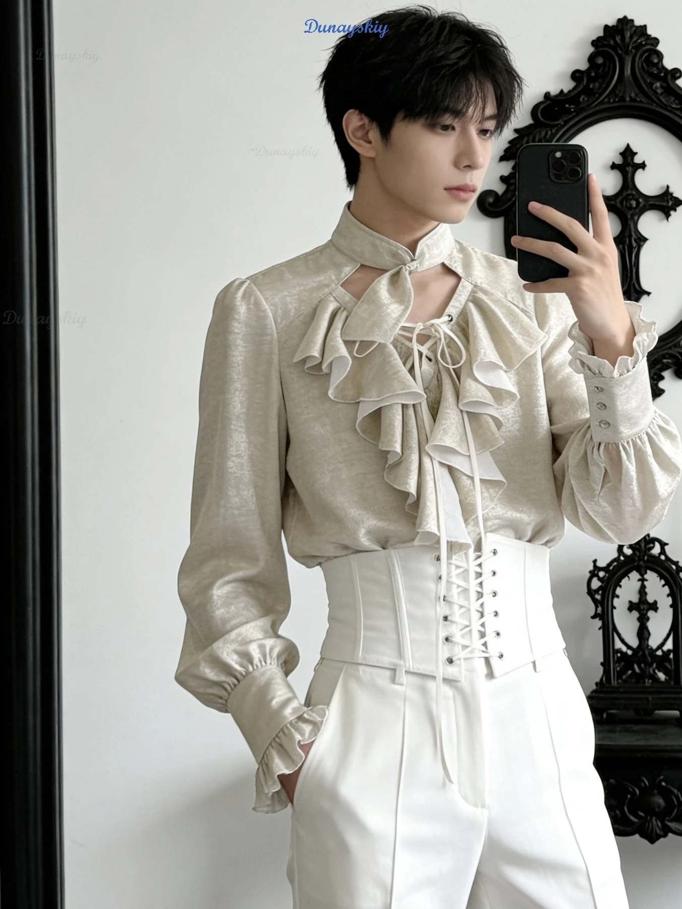 Adult cosplay anime Jirai kei Ouji Male Style Subculture Gothic Shirt Prince Knight Outfit Top Gilded performance accessories
Adult cosplay anime Jirai kei Ouji Male Style Subculture Gothic Shirt Prince Knight Outfit Top Gilded performance accessories