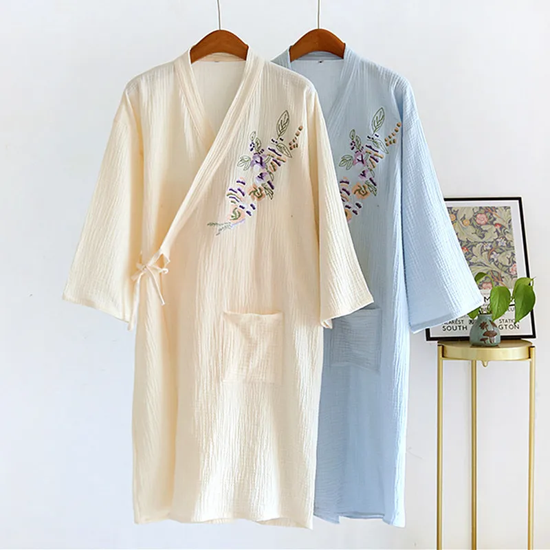 Dressing Gown For Women Spring Autumn Cotton Double Gauze Kimono Long Bathrobe Vintage Loose Ladies Morning Robe Home Wear
Dressing Gown For Women Spring Autumn Cotton Double Gauze Kimono Long Bathrobe Vintage Loose Ladies Morning Robe Home Wear