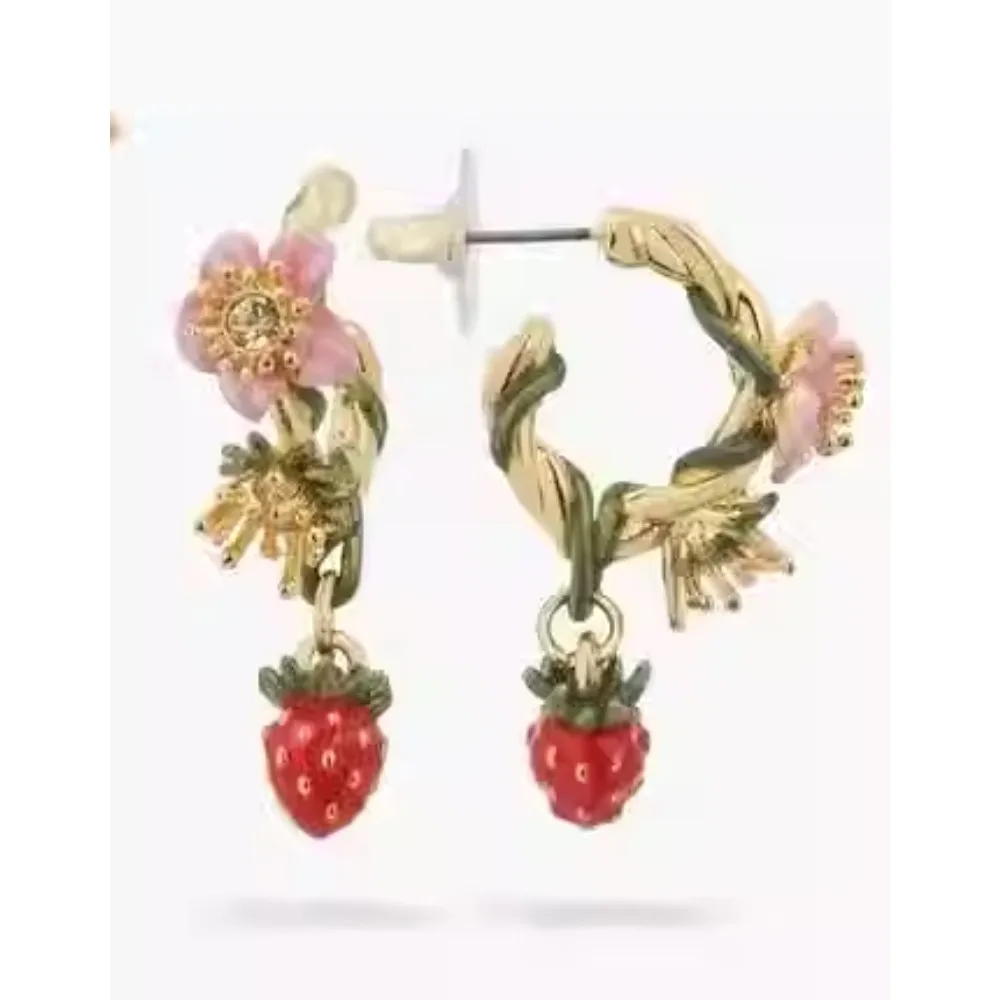 Серьги-гвоздики Four Seasons с ягодами, клубникой, розовым, белым цветком и зеленым листом Осы
Серьги-гвоздики Four Seasons с ягодами, клубникой, розовым, белым цветком и зеленым листом Осы