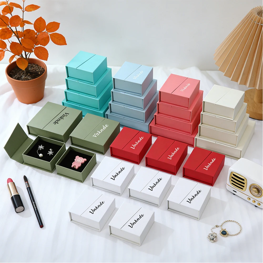 50 Bulk Jewelry Box for Women Girls with Black Sponge Small Travel Case Necklace Ring Earrings Organizer Magnetic Present Case
50 Bulk Jewelry Box for Women Girls with Black Sponge Small Travel Case Necklace Ring Earrings Organizer Magnetic Present Case