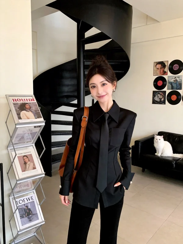 Slim Fit Long Sleeve Black Shirt Button up Collar Daily Wear Spring Season Top Quality Fashionable Trendy Commute Style Knitt...
Slim Fit Long Sleeve Black Shirt Button up Collar Daily Wear Spring Season Top Quality Fashionable Trendy Commute Style Knitt...