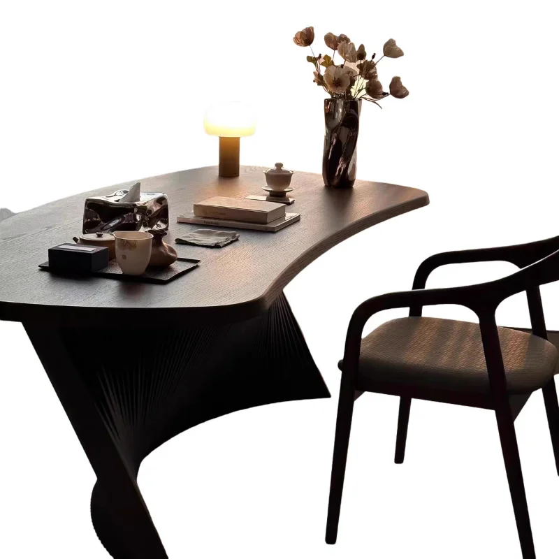 Simple modern design, boss desk and chairs, Italian minimalism, office home
Simple modern design, boss desk and chairs, Italian minimalism, office home