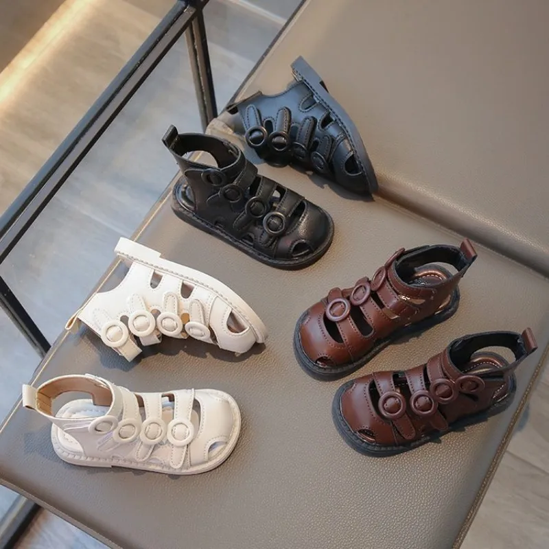 Girls' summer high-top flat sandals 2026 new style Korean version buttoned-up fashionable sandals suitable for all age groups
Girls' summer high-top flat sandals 2026 new style Korean version buttoned-up fashionable sandals suitable for all age groups