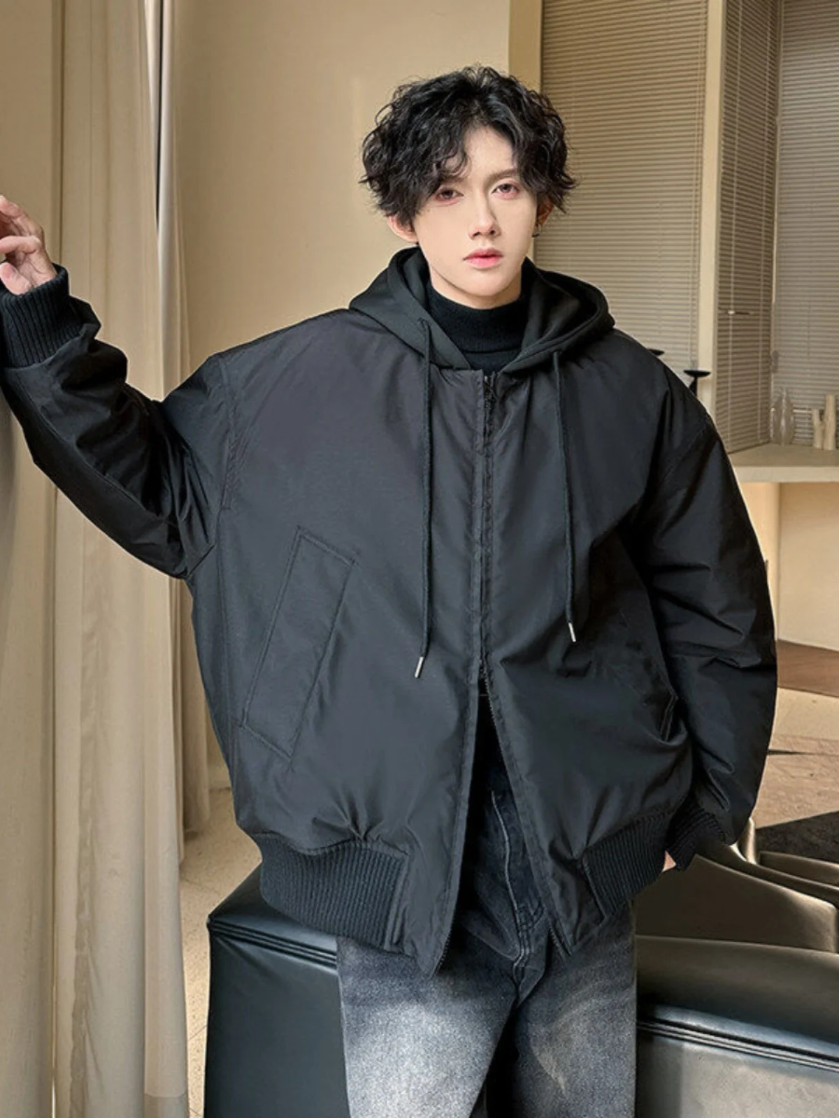 American Sle Bomber Jaet Men's Cotton Coat Winter Faionable ort Baseball Hat Jaet Warm Thiened Polyester Fiber
American Sle Bomber Jaet Men's Cotton Coat Winter Faionable ort Baseball Hat Jaet Warm Thiened Polyester Fiber