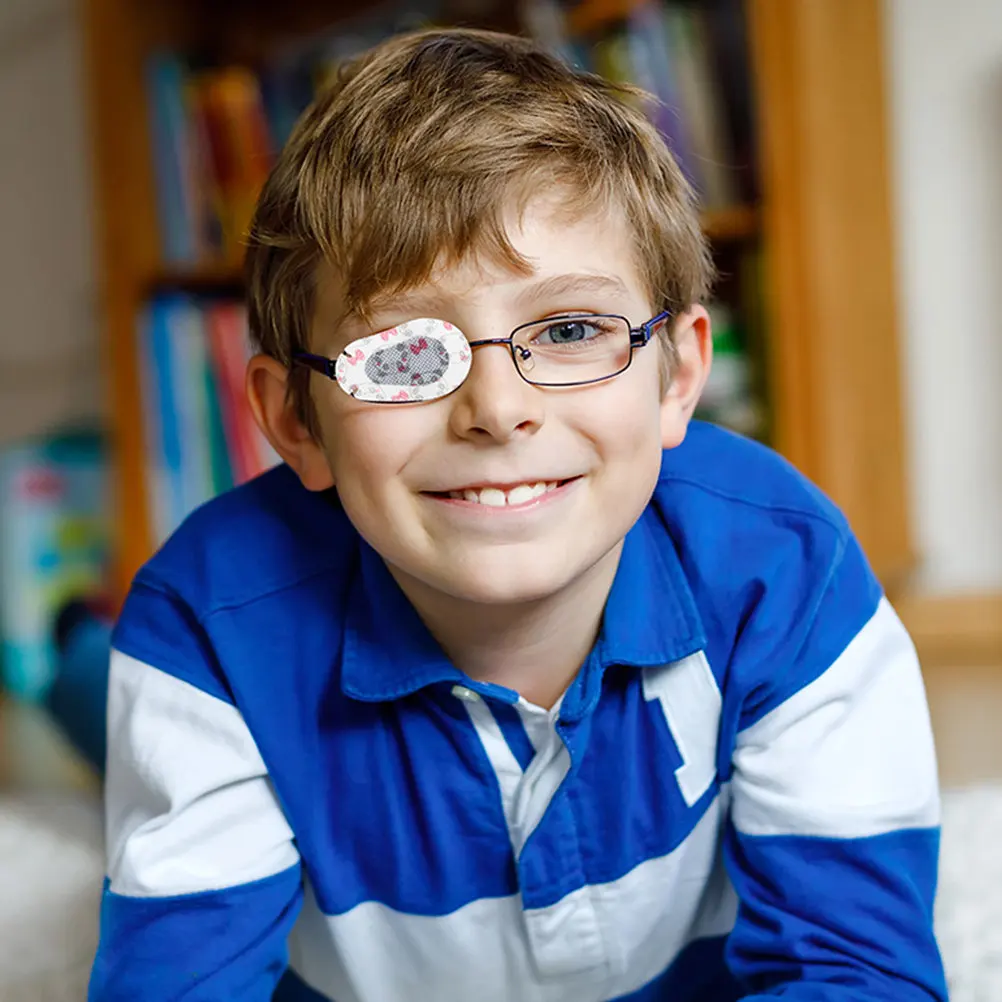 40 Sheets Kids Eye Patches Cartoon Design Amblyopia Correction Patches Portable Light Blocking Eye Covers for Weak Sight
40 Sheets Kids Eye Patches Cartoon Design Amblyopia Correction Patches Portable Light Blocking Eye Covers for Weak Sight