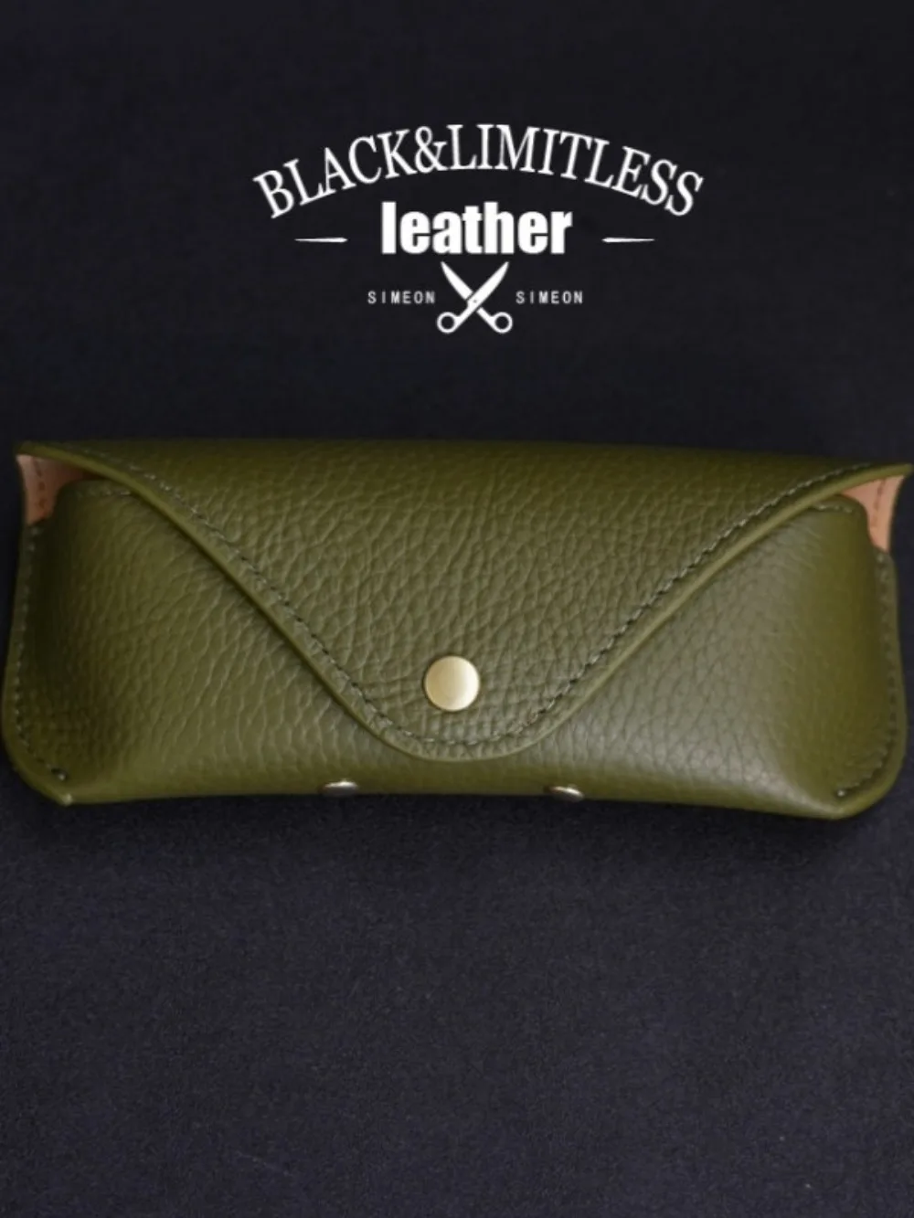 Genuine Leather Eyeglasses Case, Thickened, Pressure-Resistant, Portable Eyewear Pouch, Top-Grain Leather Sunglasses Case
Genuine Leather Eyeglasses Case, Thickened, Pressure-Resistant, Portable Eyewear Pouch, Top-Grain Leather Sunglasses Case