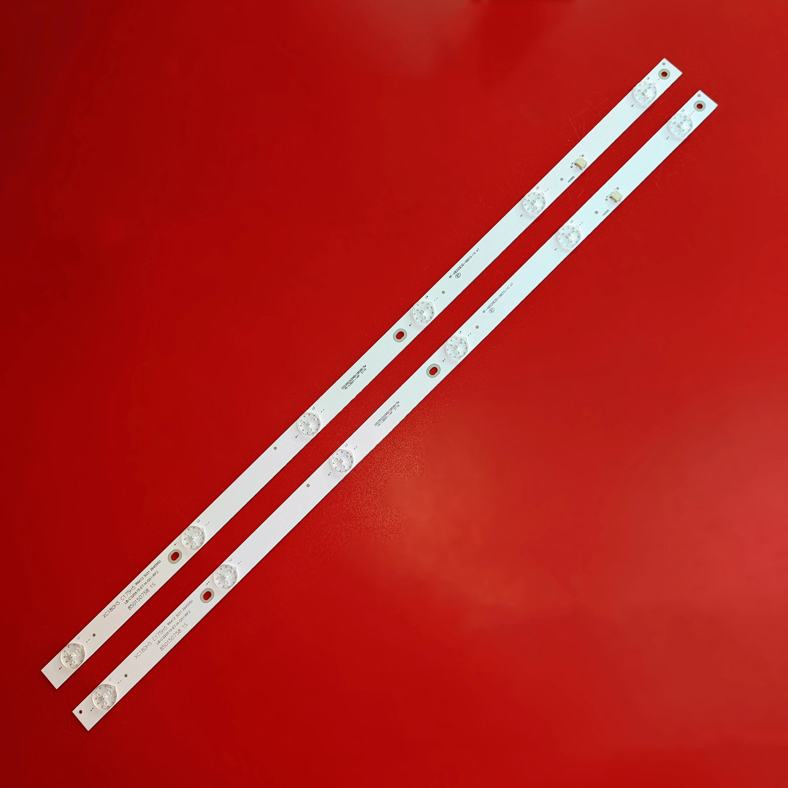 LED strip for H32C3200C H32C7100C LED-32E2000 32J120 32CE2220 FLTV-32C100 LT-32T460R H-LED32R401WS2 RF-AB320E30-0601S-10 A7
LED strip for H32C3200C H32C7100C LED-32E2000 32J120 32CE2220 FLTV-32C100 LT-32T460R H-LED32R401WS2 RF-AB320E30-0601S-10 A7