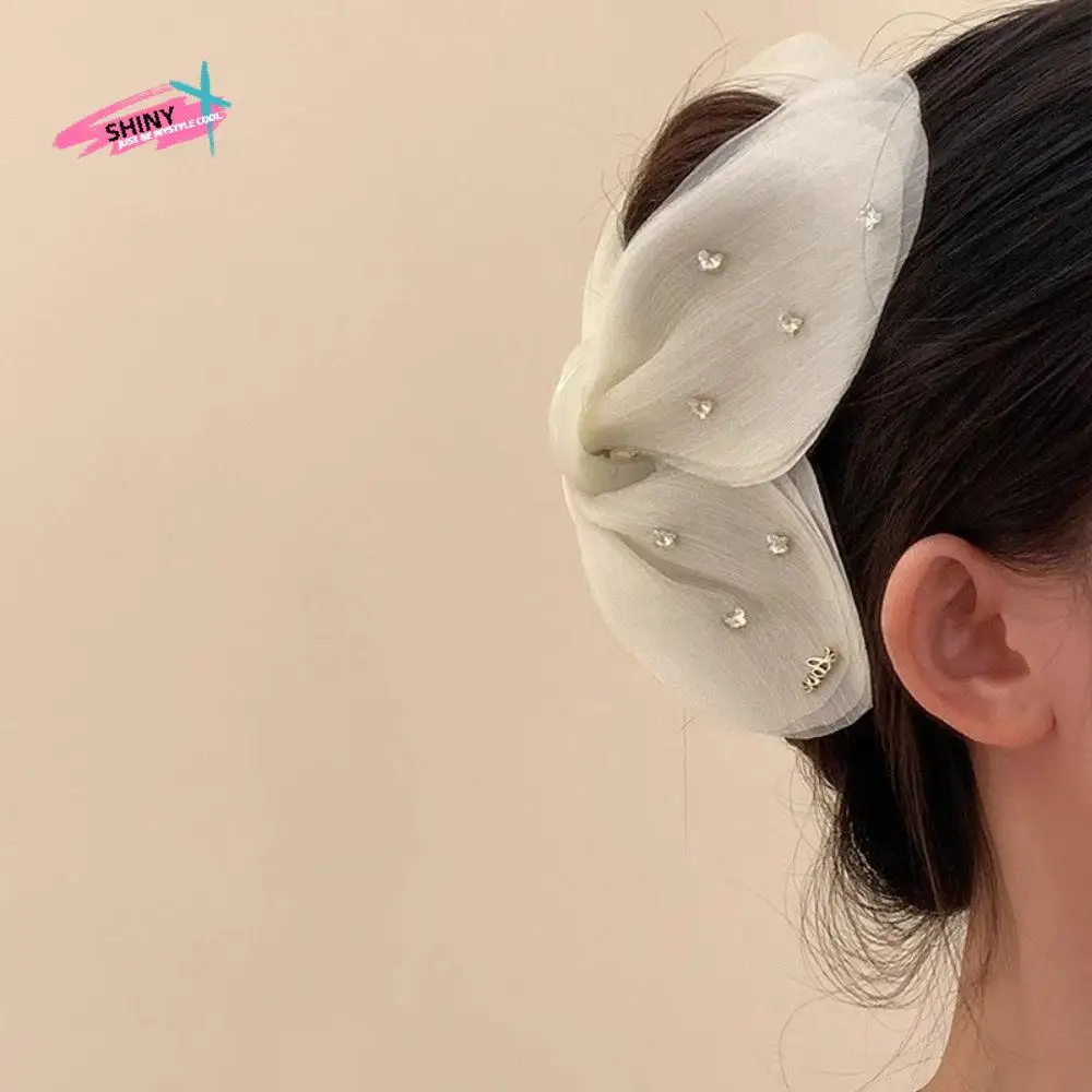 Cloth Butterfly Petals Hair Claw Korean Style Sweet Rhinestone Mesh Shark Clip Headwear Hair Accessories Women Hairgrips Gifts
Cloth Butterfly Petals Hair Claw Korean Style Sweet Rhinestone Mesh Shark Clip Headwear Hair Accessories Women Hairgrips Gifts