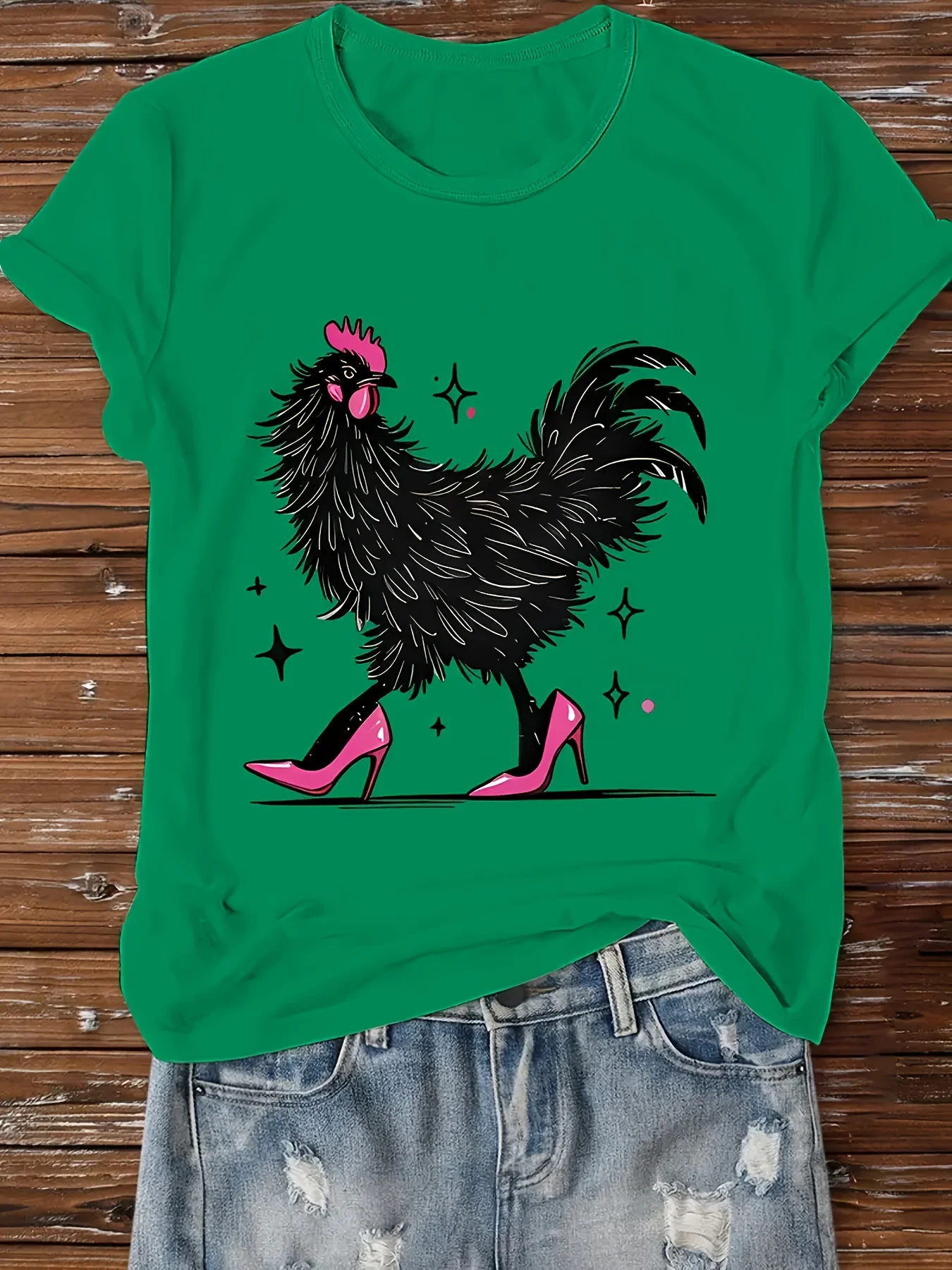 Женская футболка Chicken In Heels - с забавным принтом, повседневный юмористический топ
Женская футболка Chicken In Heels - с забавным принтом, повседневный юмористический топ