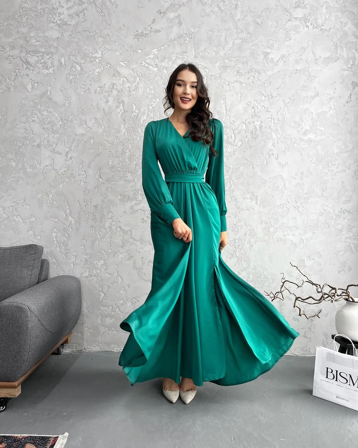 Noble Green V Neckline Prom Dress Long Sleeves With Ankle Length Evening Summer Elegant Party Dress For Women2023
Noble Green V Neckline Prom Dress Long Sleeves With Ankle Length Evening Summer Elegant Party Dress For Women2023