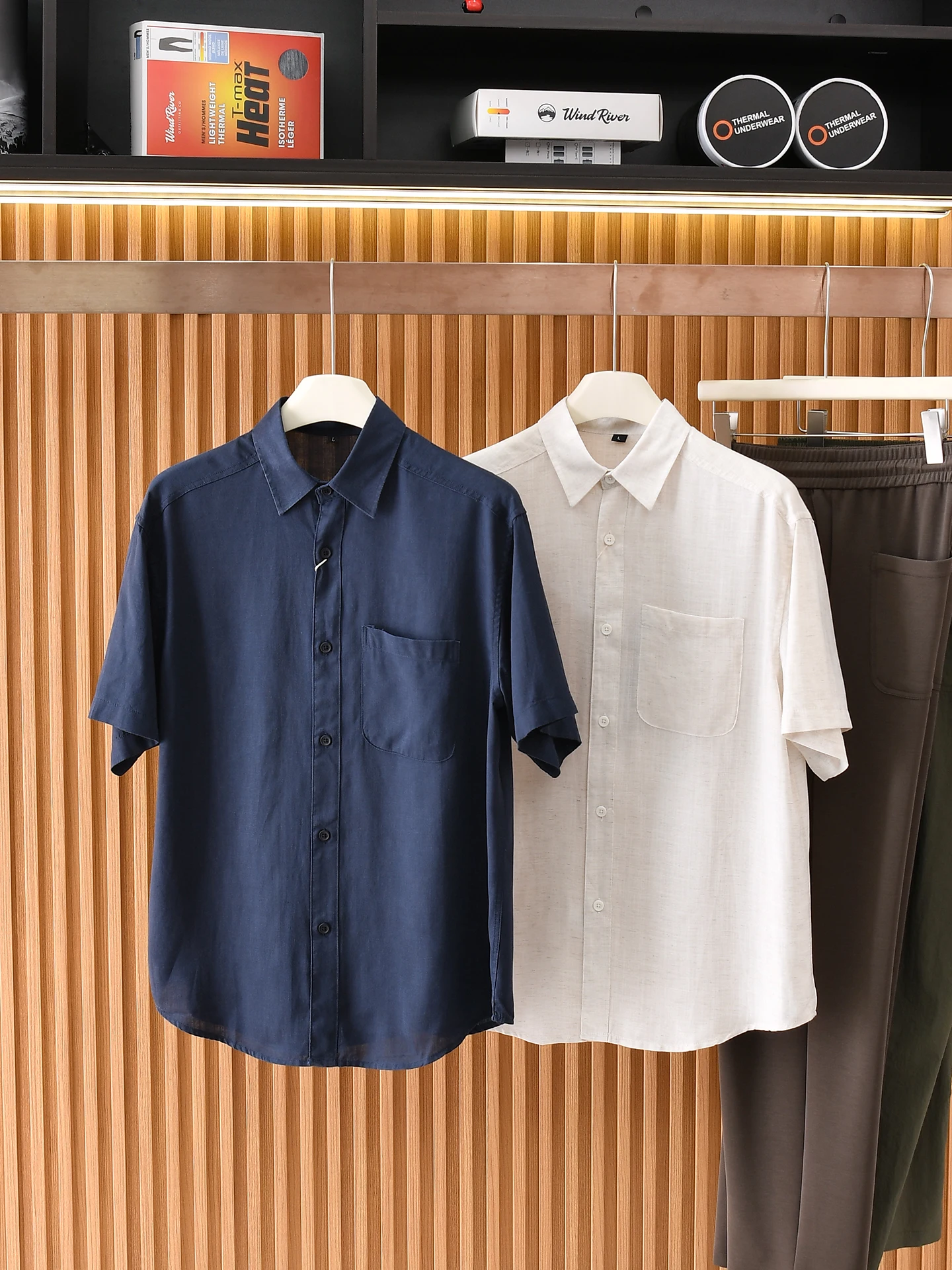 Men's Summer Casual Loose Short Sleeve Shirt Linen Lyocell Blend Breathable Moisture Wicking Vintage Style Minimalist Design
Men's Summer Casual Loose Short Sleeve Shirt Linen Lyocell Blend Breathable Moisture Wicking Vintage Style Minimalist Design