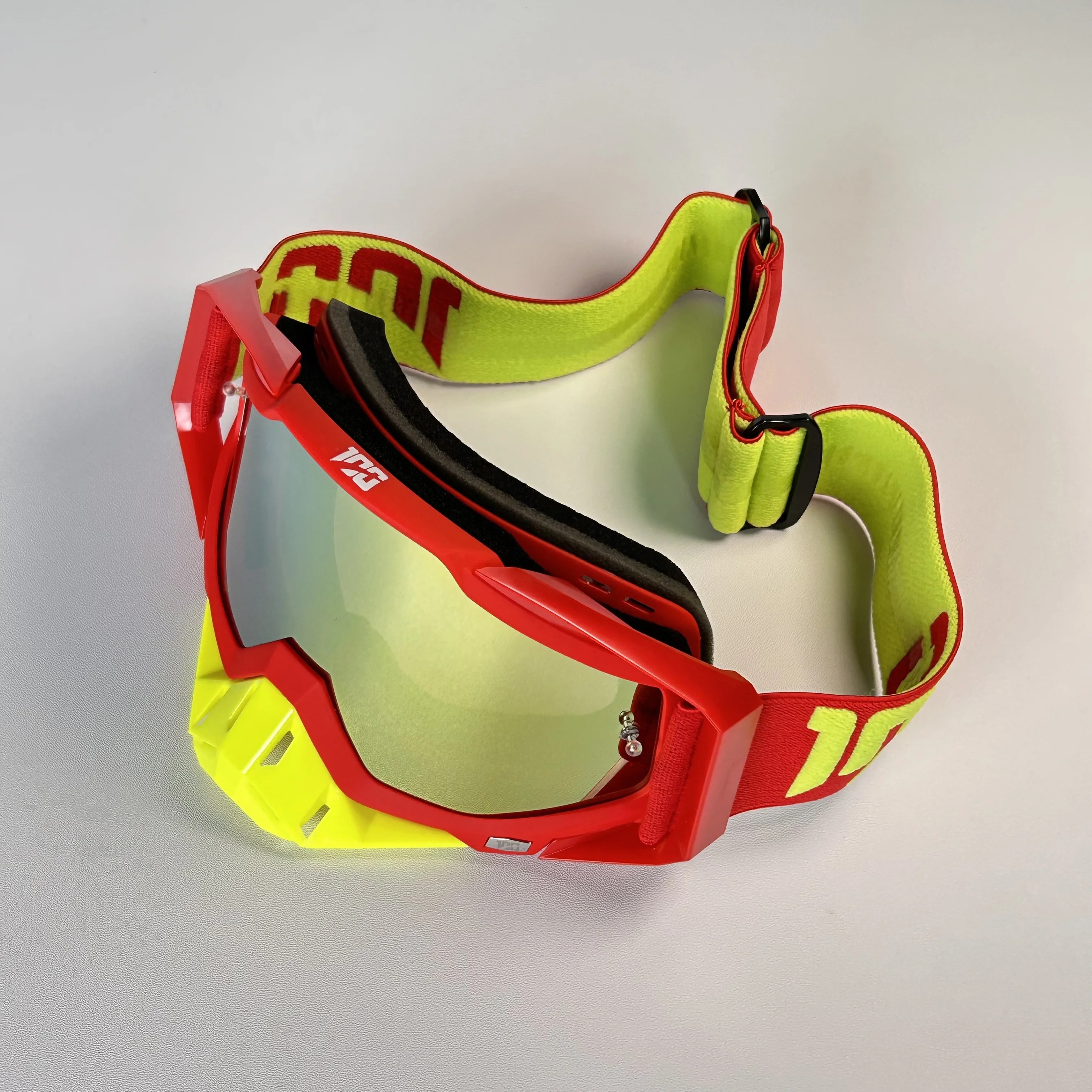 Classics Red Motorcycle Glasses Men Motocross Goggles HD Lens Dirt Bike MX MTB Moto Sunglasses Glasses Ski Goggles Accessories
Classics Red Motorcycle Glasses Men Motocross Goggles HD Lens Dirt Bike MX MTB Moto Sunglasses Glasses Ski Goggles Accessories