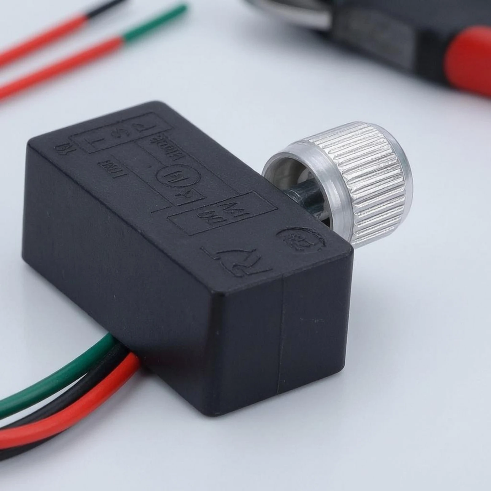 Sprayer Control Switch Aluminum Knob Speed-Control Switch Electrical Component Three-Wire
Sprayer Control Switch Aluminum Knob Speed-Control Switch Electrical Component Three-Wire