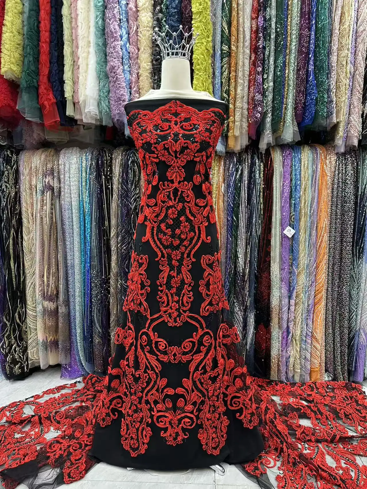 Элитная африканская ткань для жениха 2026 года: вышитое бисером кружево, 5 ярдов, модное французское кружево с пайетками, материал для пошива свадебных платьев
Элитная африканская ткань для жениха 2026 года: вышитое бисером кружево, 5 ярдов, модное французское кружево с пайетками, материал для пошива свадебных платьев