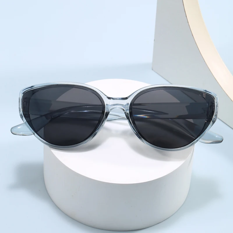 Cat Eye Large Frame Sunglasses Women Classic Fashion New Retro Sun Glasses INS Thick Frame Eyeglasses Men Unisex 
Cat Eye Large Frame Sunglasses Women Classic Fashion New Retro Sun Glasses INS Thick Frame Eyeglasses Men Unisex