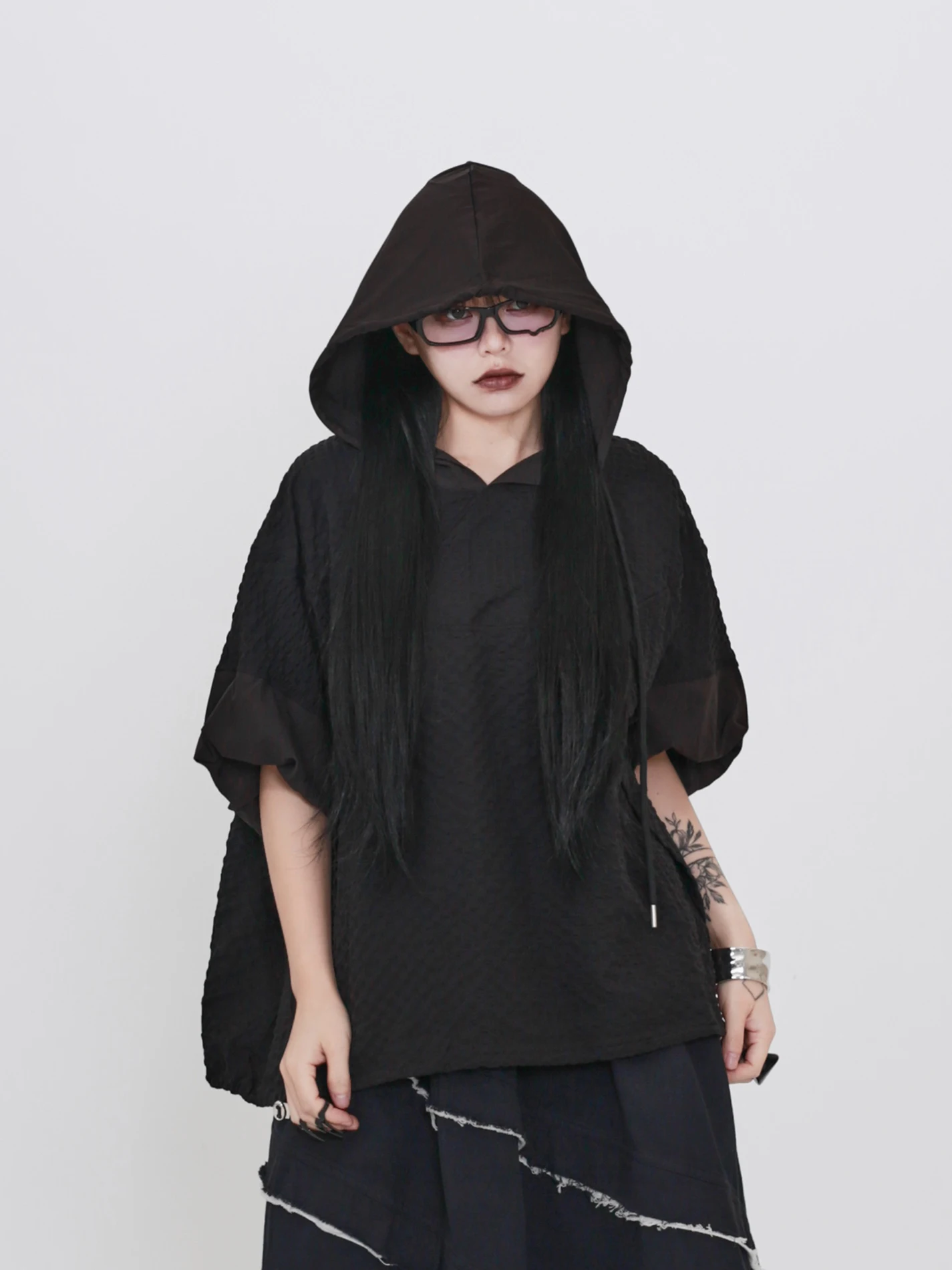 Loose Fit Short Sleeve Hoodie Women's Fashion Summer New Arrival Dark Style Versatile Casual Top Quality Polyester Blend
Loose Fit Short Sleeve Hoodie Women's Fashion Summer New Arrival Dark Style Versatile Casual Top Quality Polyester Blend